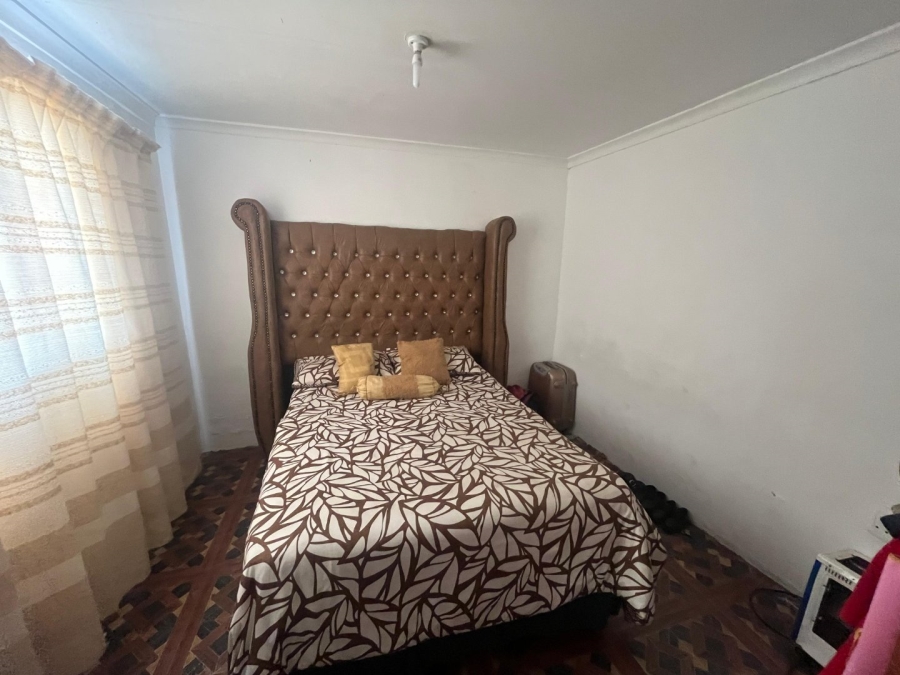 2 Bedroom Property for Sale in Kwazakhele Eastern Cape